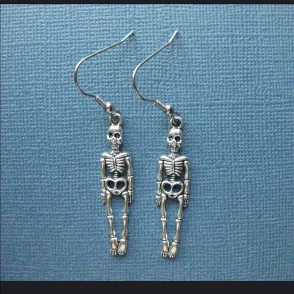 Jewelry - 😎3/$15 New! Cute Skeleton Earrings